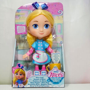 Disney Junior Alice’s Wonderland Bakery Alice Doll and Accessories NWT